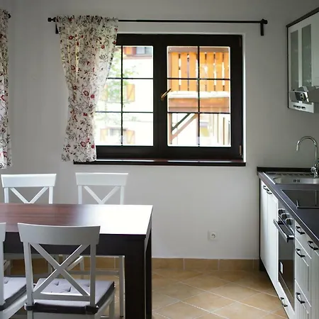 Helena 11 Apartament